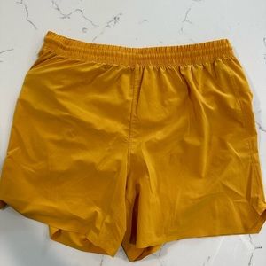 All in motion shorts